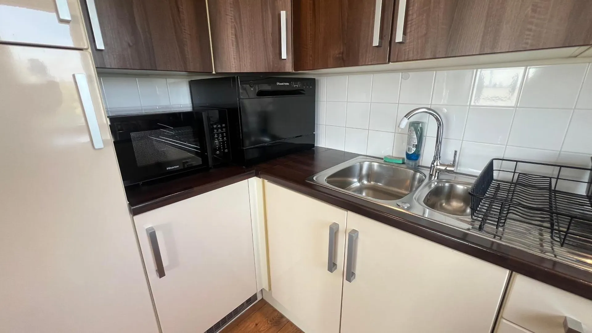Apartment Sunset Heights Bright 2Br With City Views And Free Parking London